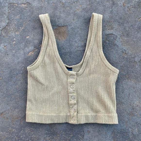 Urban Outfitters Out From Under Drew Seamless Snap-Front Olive Crop Top XS/S - Picture 1 of 4